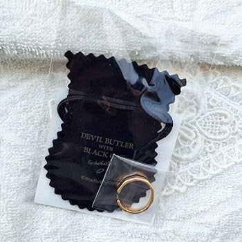 悪魔執事と黒い猫展 あくねこ展 入場特典 金の指輪 巾着 Amazon.co.jp: 悪魔執事と黒い猫 あくねこ展 金の指輪 巾着 入場者限定